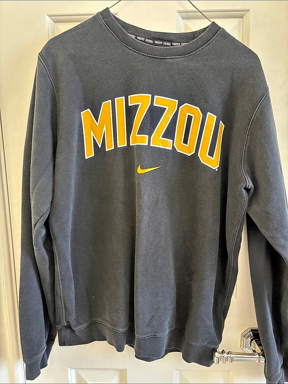 Nike Missouri Tigers Mizzou Crewneck Sweatshirt Medium
